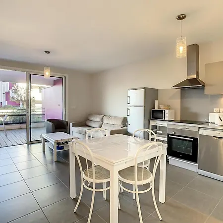 F2 Avec Terrasse, Piscine Commune, Proche - Fr-1-715-106 Apartamento *